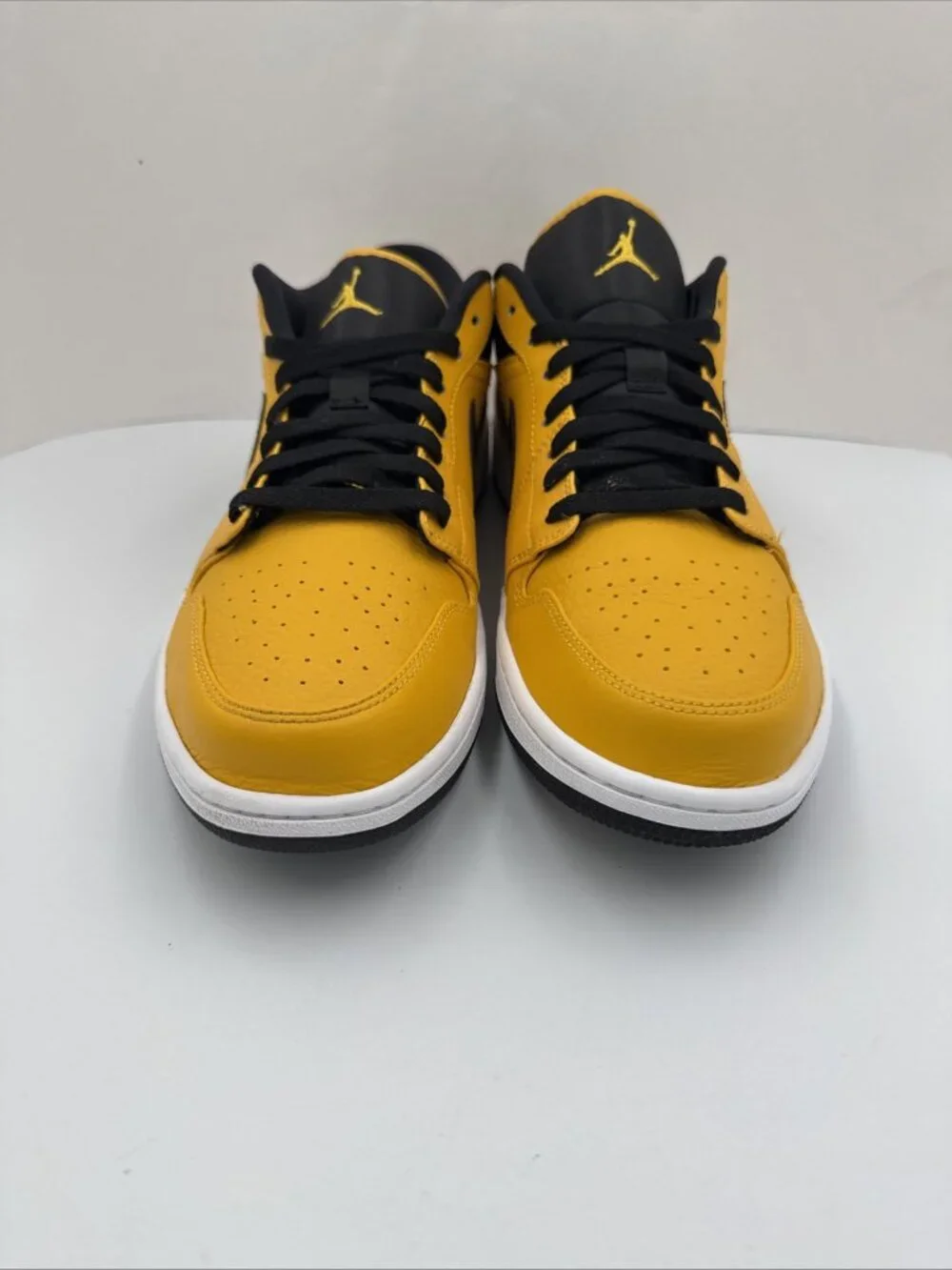 Jordan 1 Low University Gold Black Sneakers Sz 13